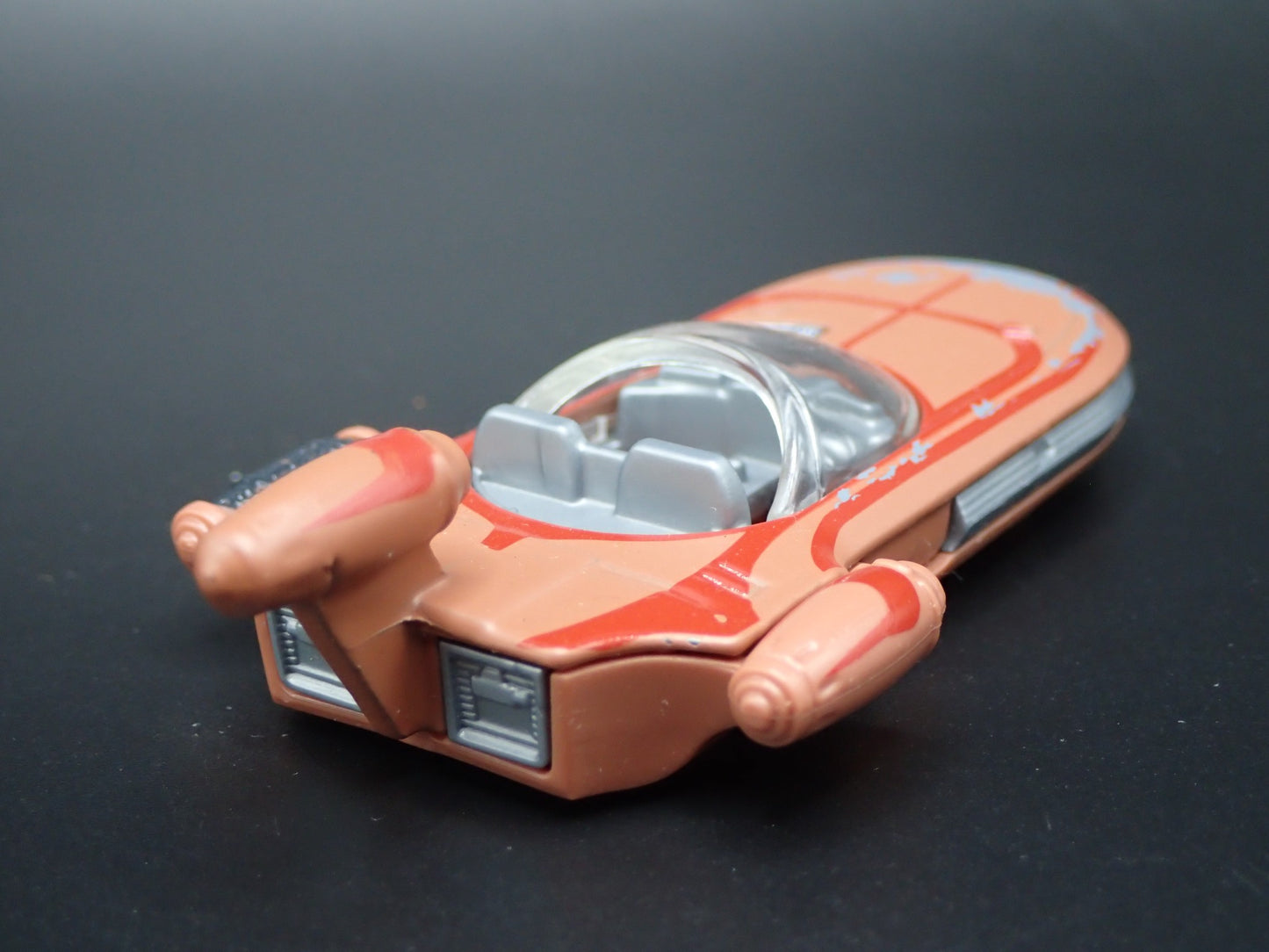 STAR WARS LUKE SKYWALKER LANDSPEEDER 1:64 SCALE COLLECTIBLE MODEL DIORAMA