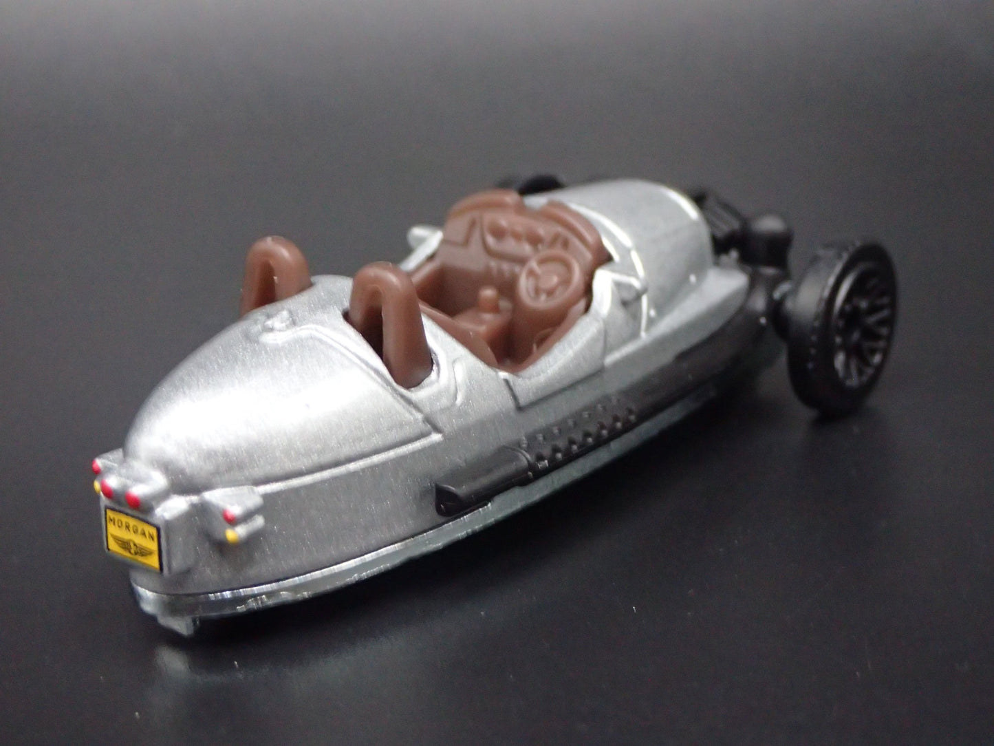 2022-2025 MORGAN 3 WHEELER SILV 1:64 SCALE COLLECTIBLE DIORAMA DIECAST MODEL CAR
