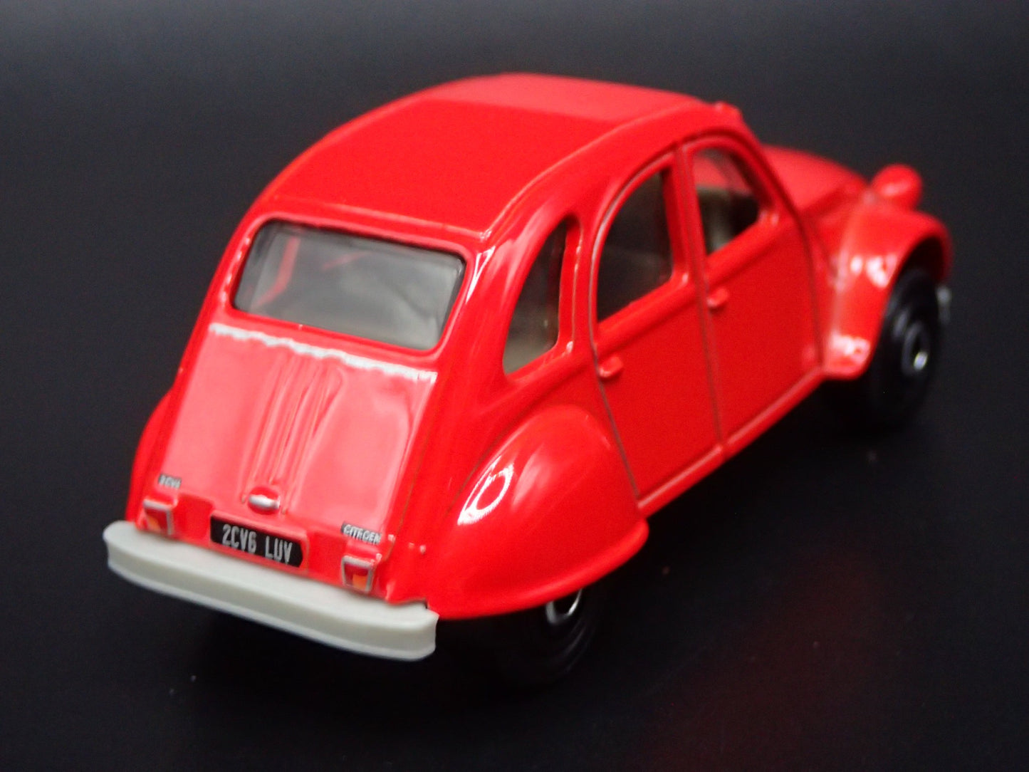 1948-1990 CITROEN 2CV RED 1:64 SCALE COLLECTIBLE DIORAMA DIECAST MODEL CAR