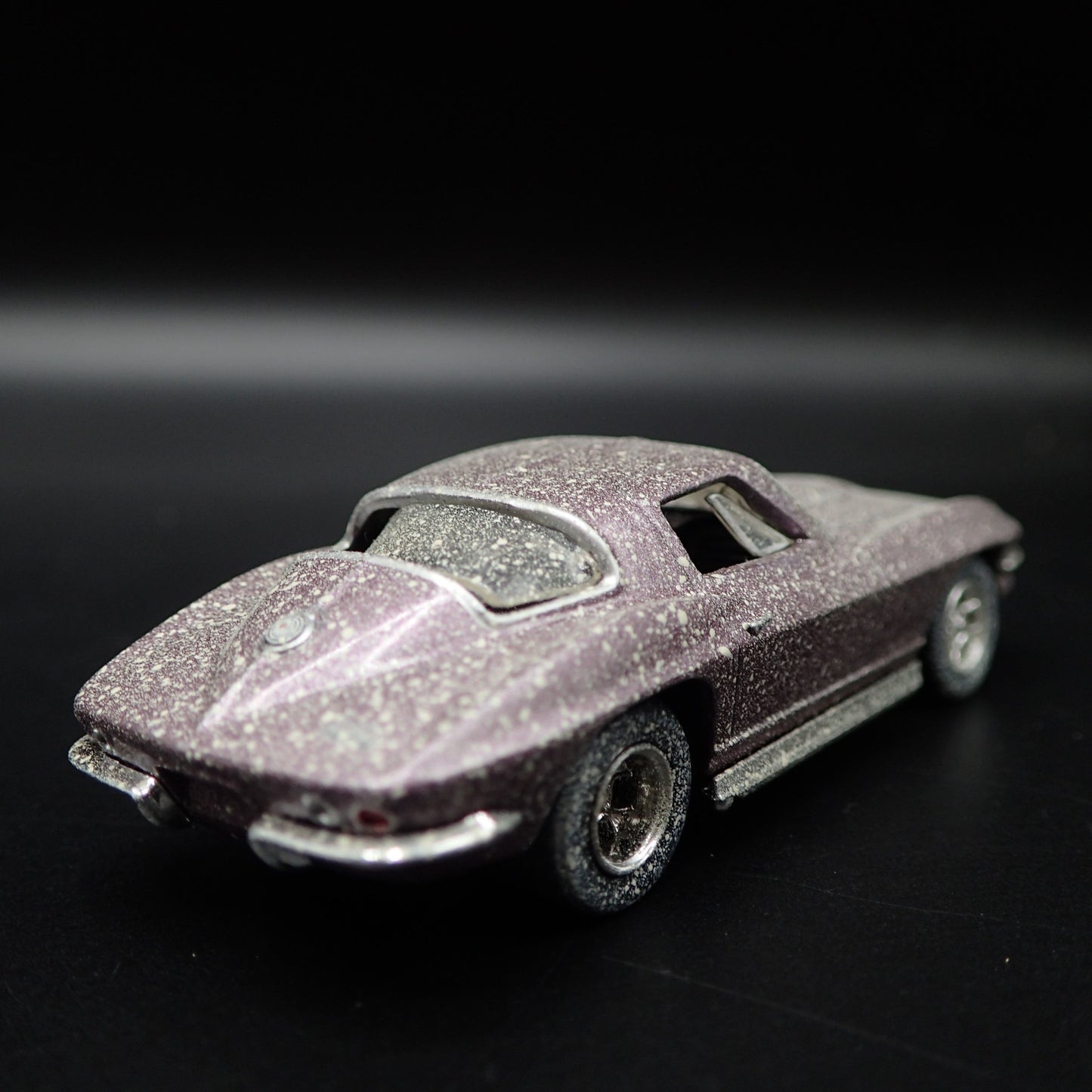 1966 CHEVY CHEVROLET CORVETTE 427 CUSTOM BARN FIND 1:64 SCALE DIECAST MODEL CAR