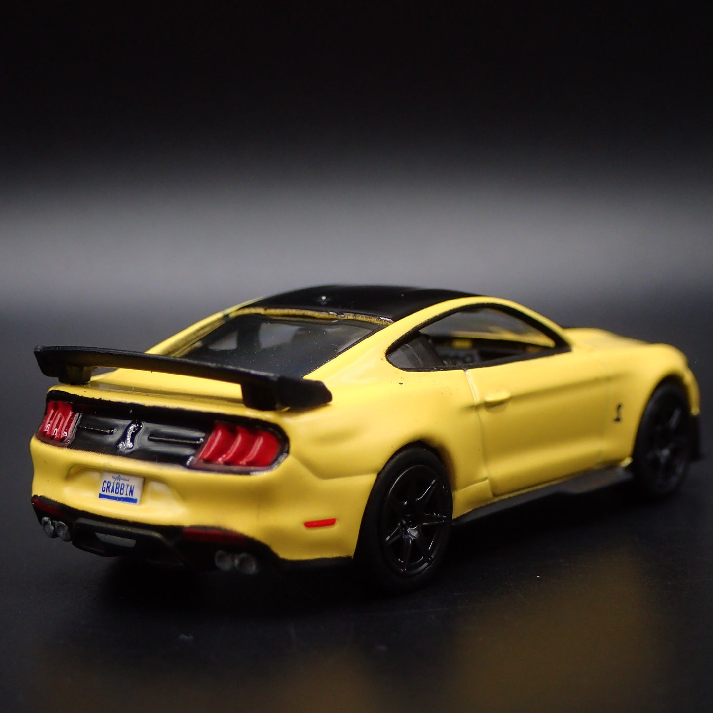 2015-2023 FORD MUSTANG SHELBY GT500 TRACK PACK 1:64 SCALE DIECAST MODEL CAR