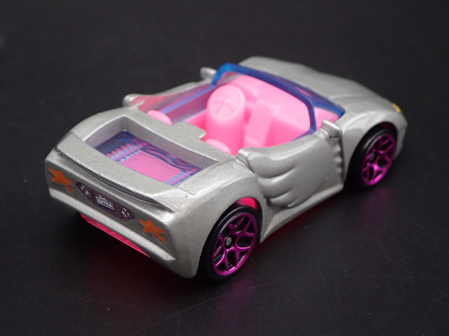 BARBIE EXTRA CONVERTIBLE SPORTS CAR 1:64 HW SCALE DIORAMA DIECAST MODEL CAR