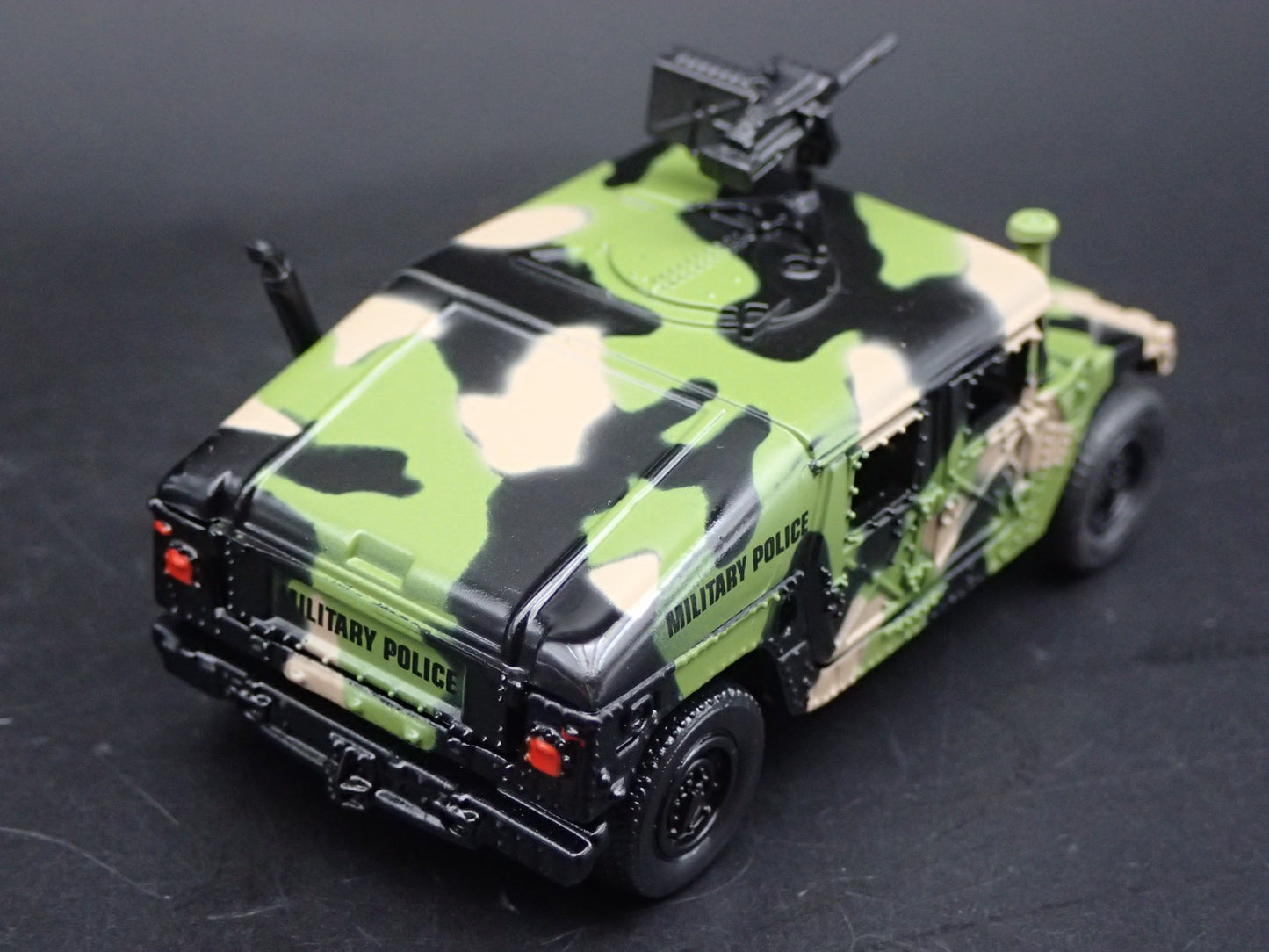 H1 M1025 HMMWV ARMAMENT CARRIER HUMVEE MILITARY U.N 1:64 SCALE DIECAST MODEL CAR