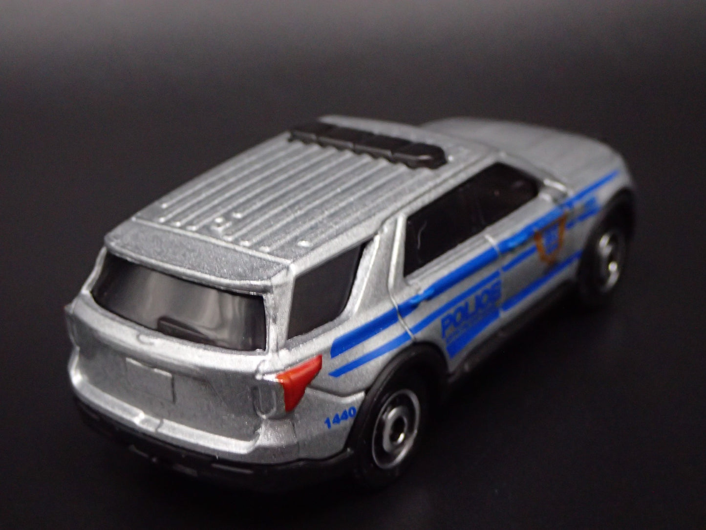 2020-2025 FORD EXPLORER POLICE INTERCEPTOR SILVER 1:64 SCALE DIECAST MODEL CAR