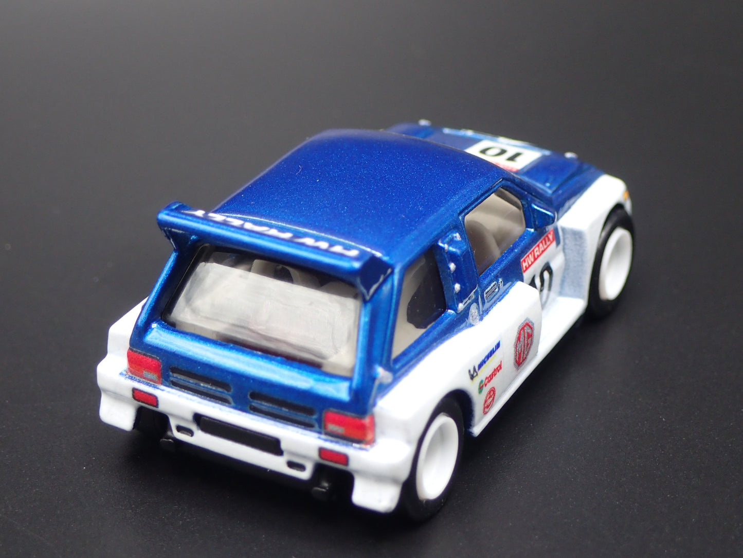 1984-1987 MG METRO 6R4 EIBACH RACE CAR 1:64 SCALE DIORAMA DIECAST MODEL CAR