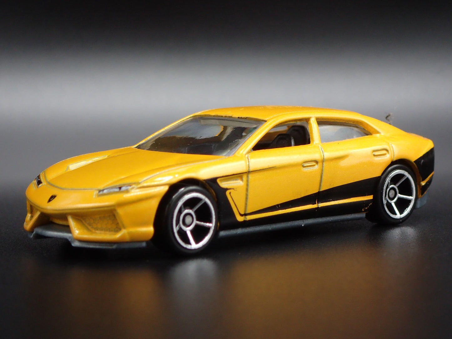 2008 08 LAMBORGHINI ESTOQUE 4 FOUR DOOR 1:64 SCALE COLLECTIBLE DIECAST MODEL CAR