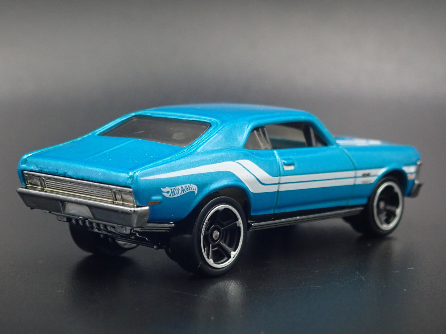 1968 68 CHEVY CHEVROLET NOVA 1:64 SCALE COLLECTIBLE DIORAMA DIECAST MODEL CAR