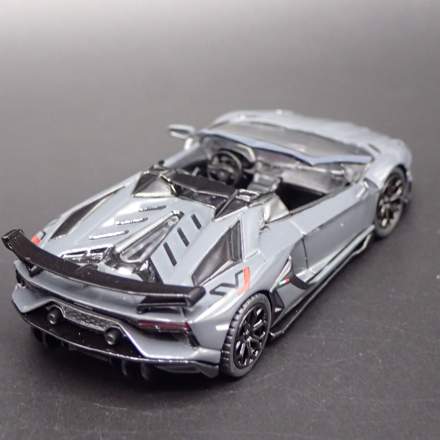 2019-2021 LAMBORGHINI AVENTADOR SVJ ROADSTER SUPER 1:64 SCALE DIECAST MODEL CAR