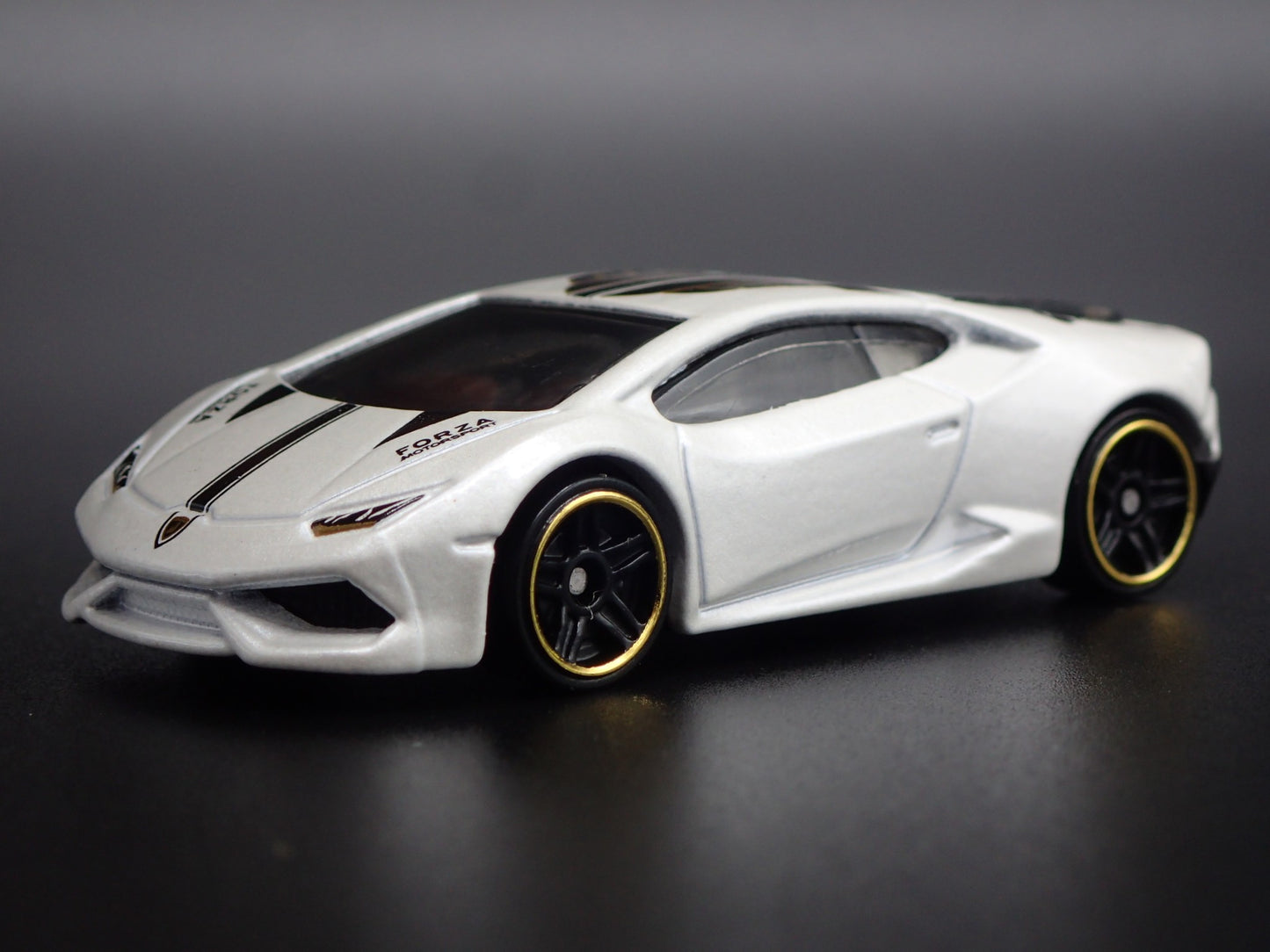 2014-2019 LAMBORGHINI HURACAN LP 610-4 FORZA WHITE 1:64 SCALE DIECAST MODEL CAR