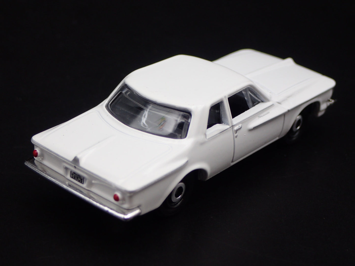 1962 62 PLYMOUTH SAVOY WHITE 1/64 SCALE COLLECTIBLE DIORAMA DIECAST MODEL CAR