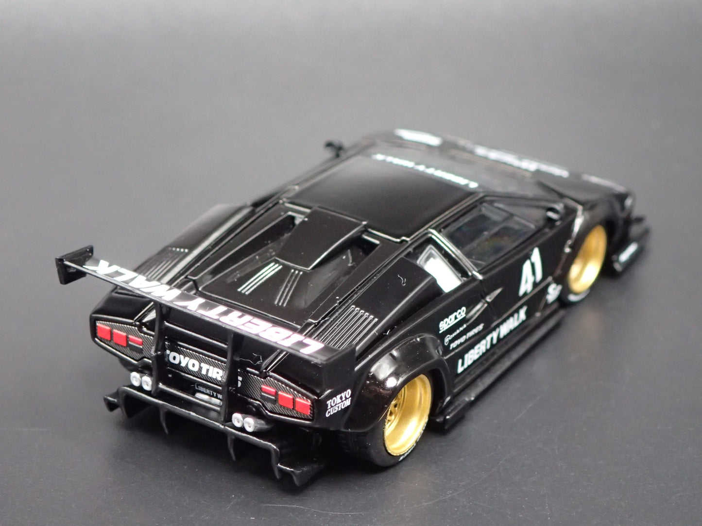 1974-1990 LAMBORGHINI COUNTACH LB WORKS 1:64 SCALE DIORAMA DIECAST MODEL CAR