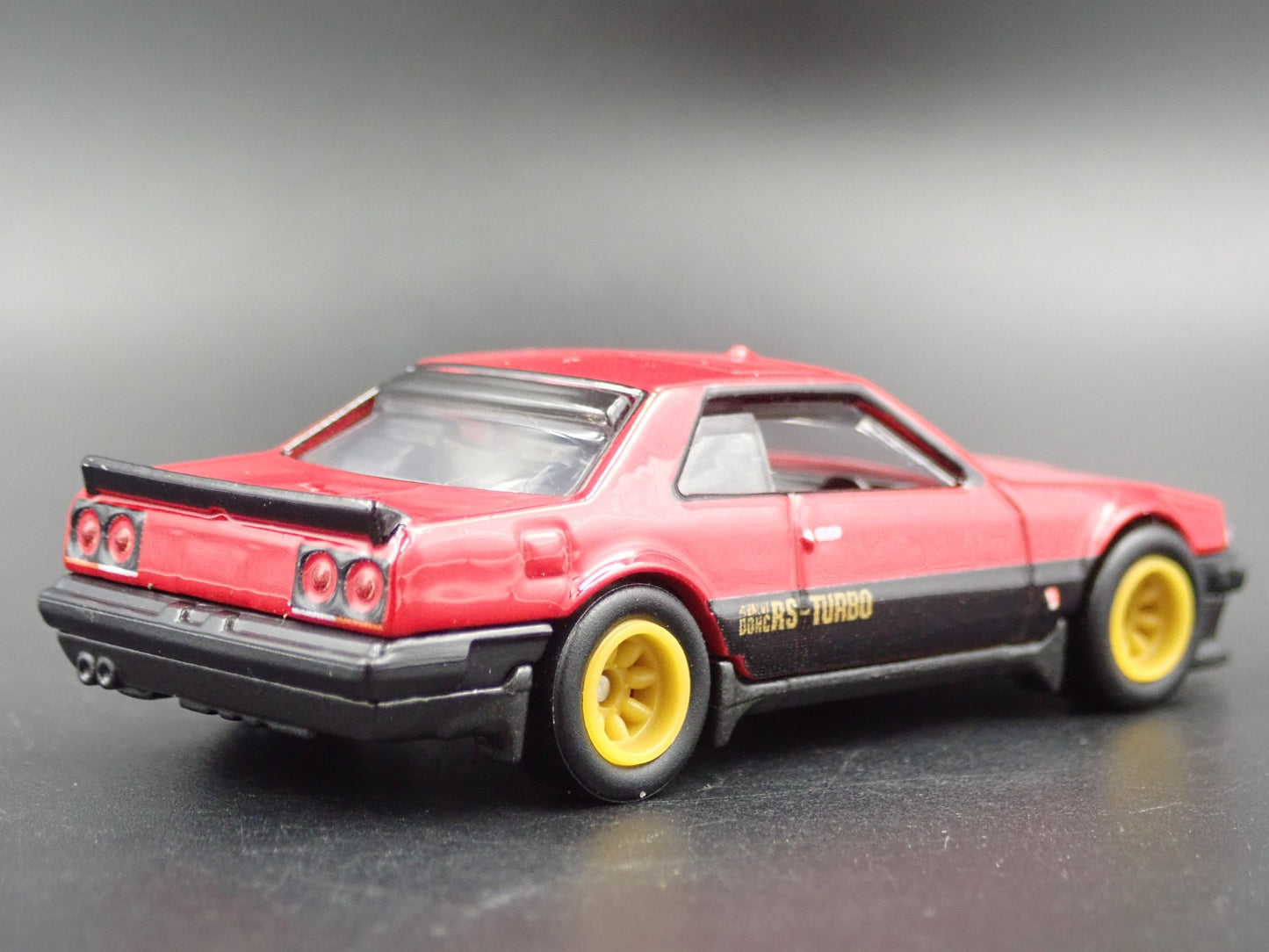 1981-1985 NISSAN SKYLINE RS KDR30 RED 1:64 SCALE COLLECTIBLE DIECAST MODEL CAR