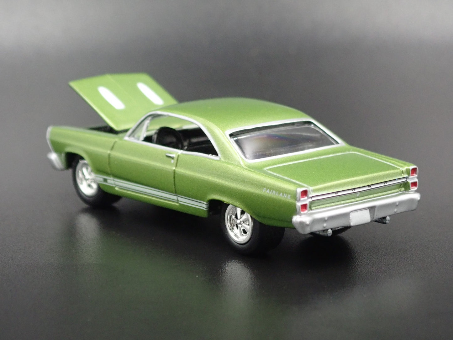 1967 FORD FAIRLANE GT GREEN 1/64 SCALE COLLECTIBLE DIORAMA DIECAST MODEL CAR
