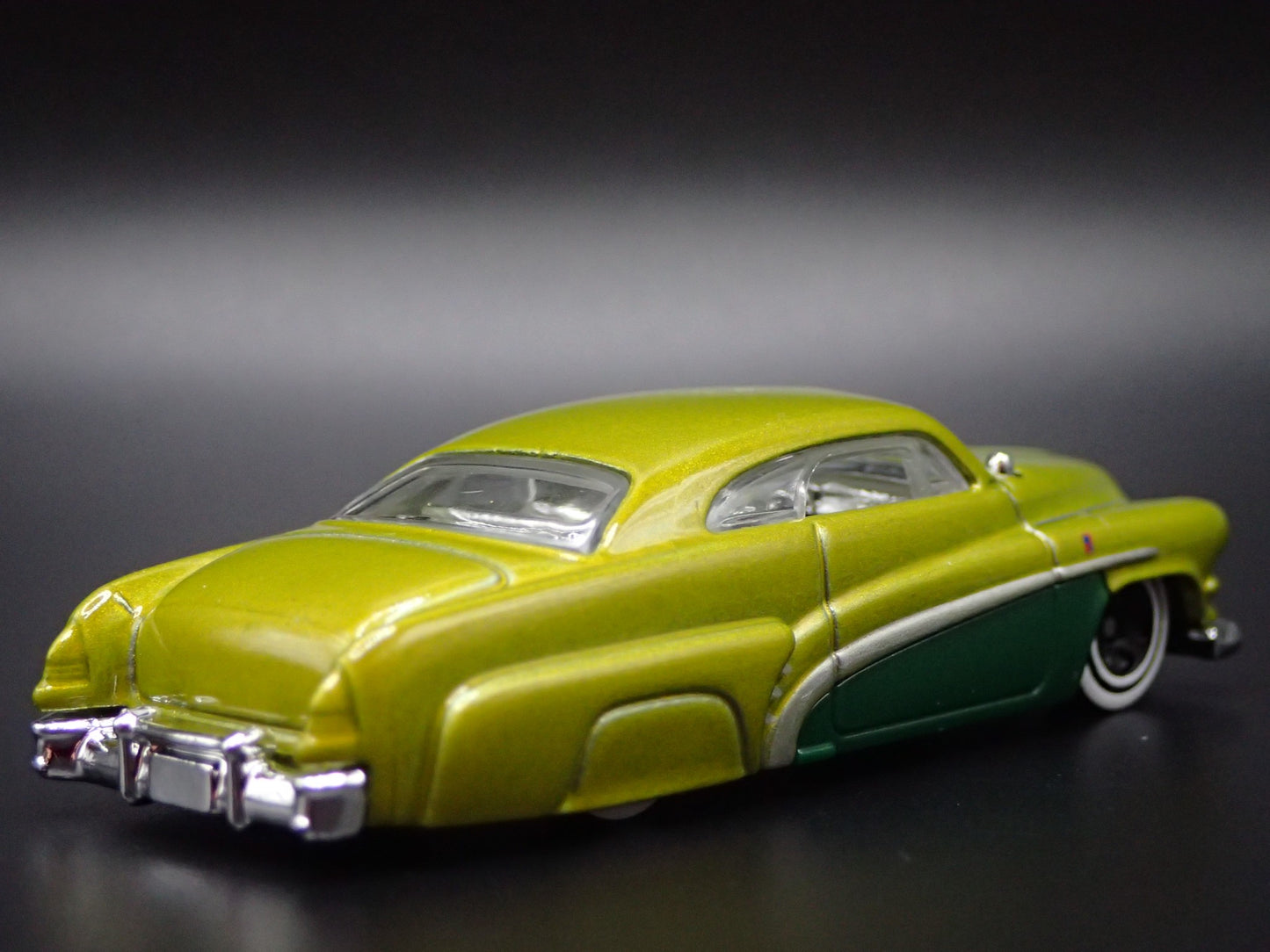 1951 51 MERC MERCURY CLUB COUPE HIROHATA CUSTOM 1:64 SCALE DIECAST MODEL CAR