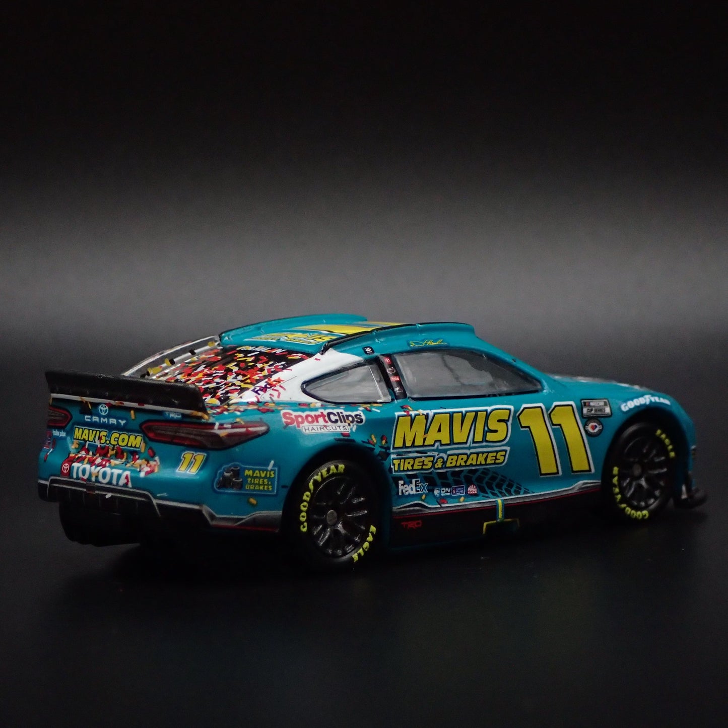 2023 23 TOYOTA CAMRY 11 DENNY HAMLIN MAVIS TIRE & BRAKES NASCAR 1:64 DIECAST CAR