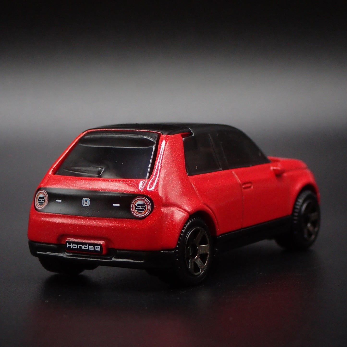 2020-2024 HONDA E ELECTRIC CAR 1:64 SCALE COLLECTIBLE DIORAMA DIECAST MODEL CAR