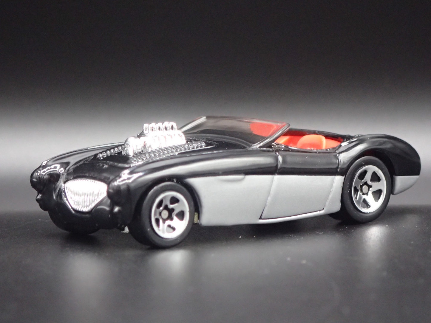 1953-1956 AUSTIN HEALEY ROADSTER CONVERTIBLE BLACK 1:64 SCALE DIECAST MODEL CAR