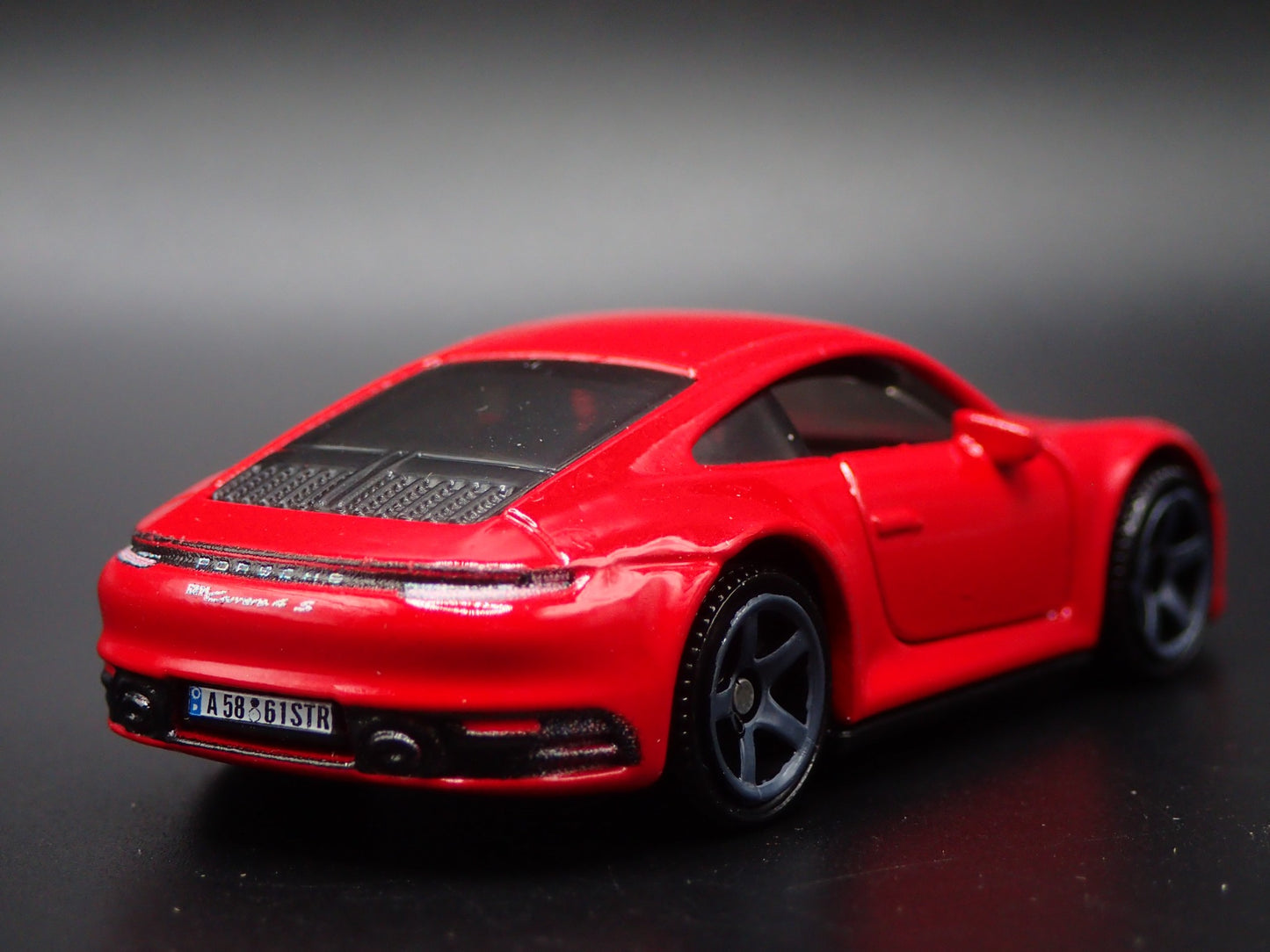 2019-2025 PORSCHE 911 CARRERA 4S 992 RED 1:64 SCALE DIORAMA DIECAST MODEL CAR