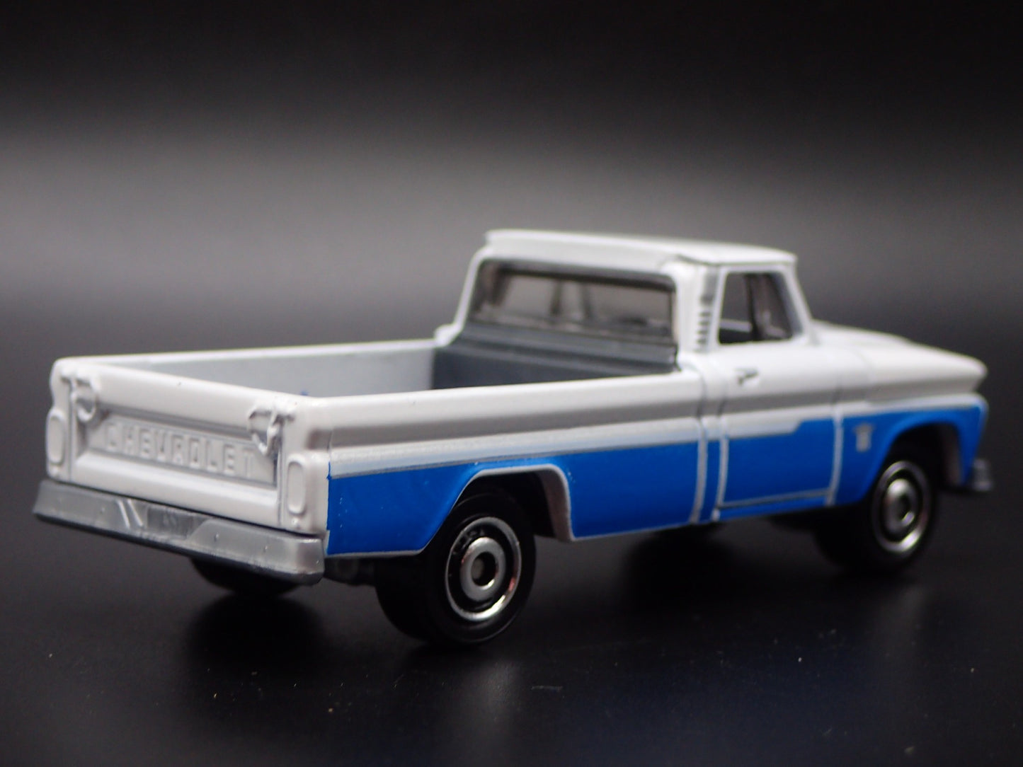 1964 64 CHEVY CHEVROLET C10 LONGBED PICKUP TRUCK 1:64 SCALE DIECAST MODEL CAR