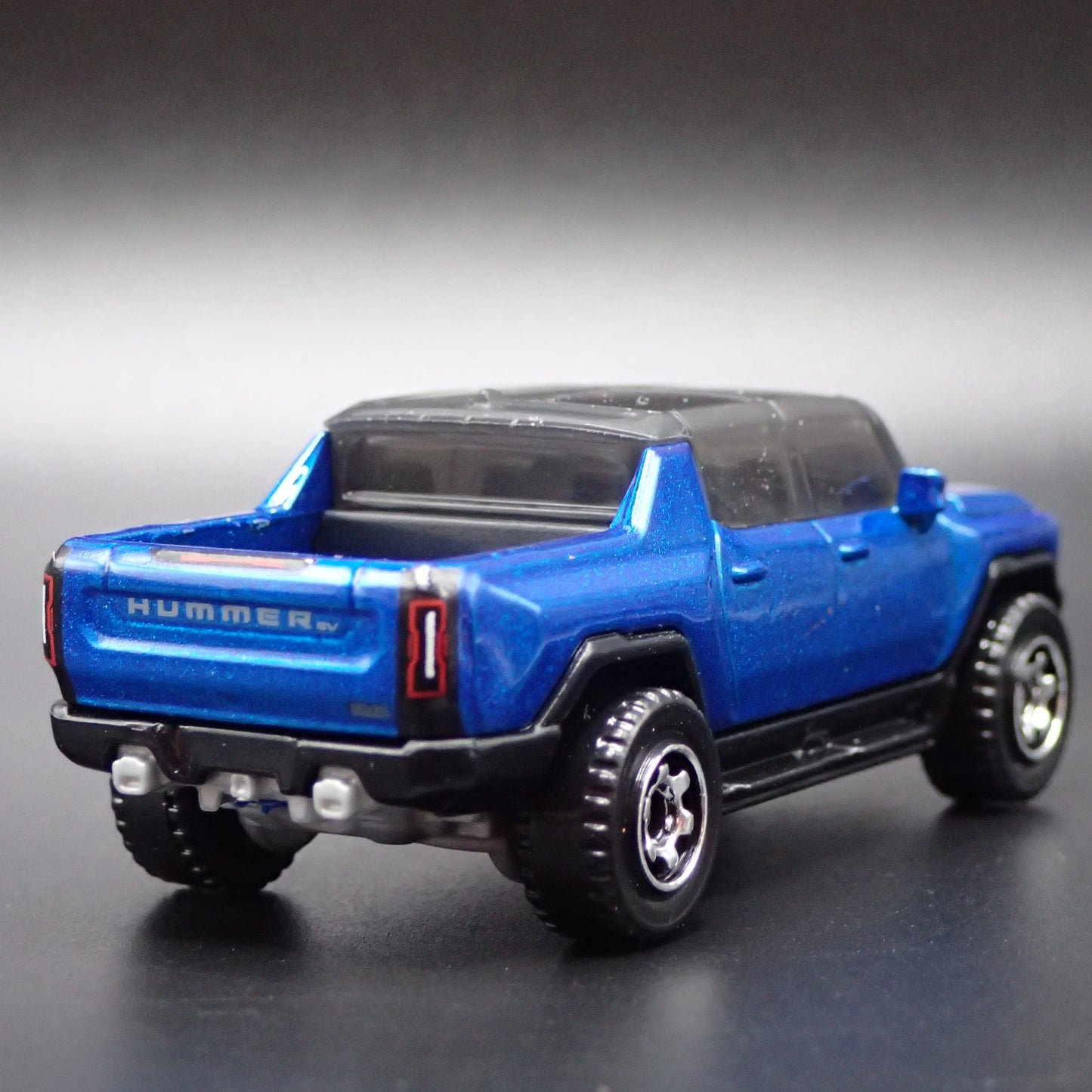 2022-2025 HUMMER EV ELECTRIC PICKUP TRUCK BLUE 1:64 SCALE DIECAST MODEL CAR