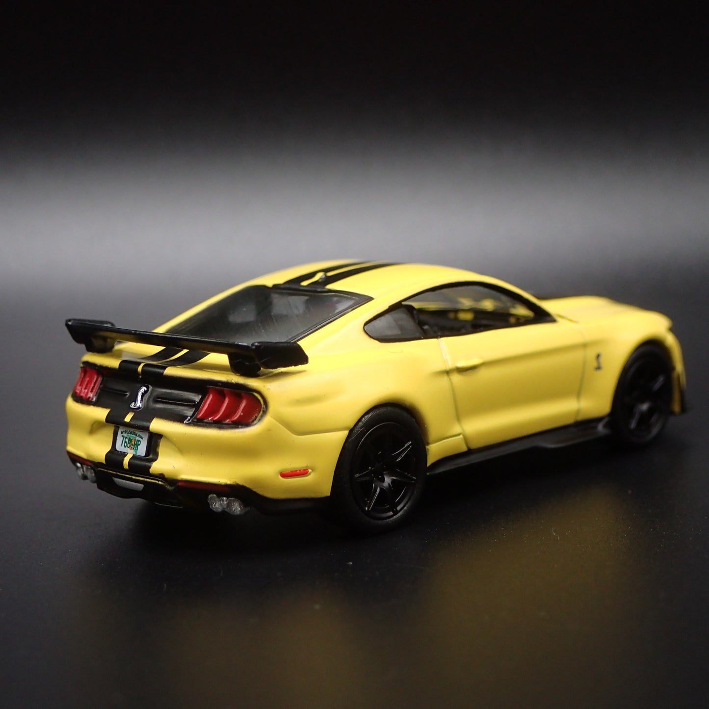 2015-2023 FORD MUSTANG SHELBY GT500 TRACK PACK 1:64 SCALE DIECAST MODEL CAR