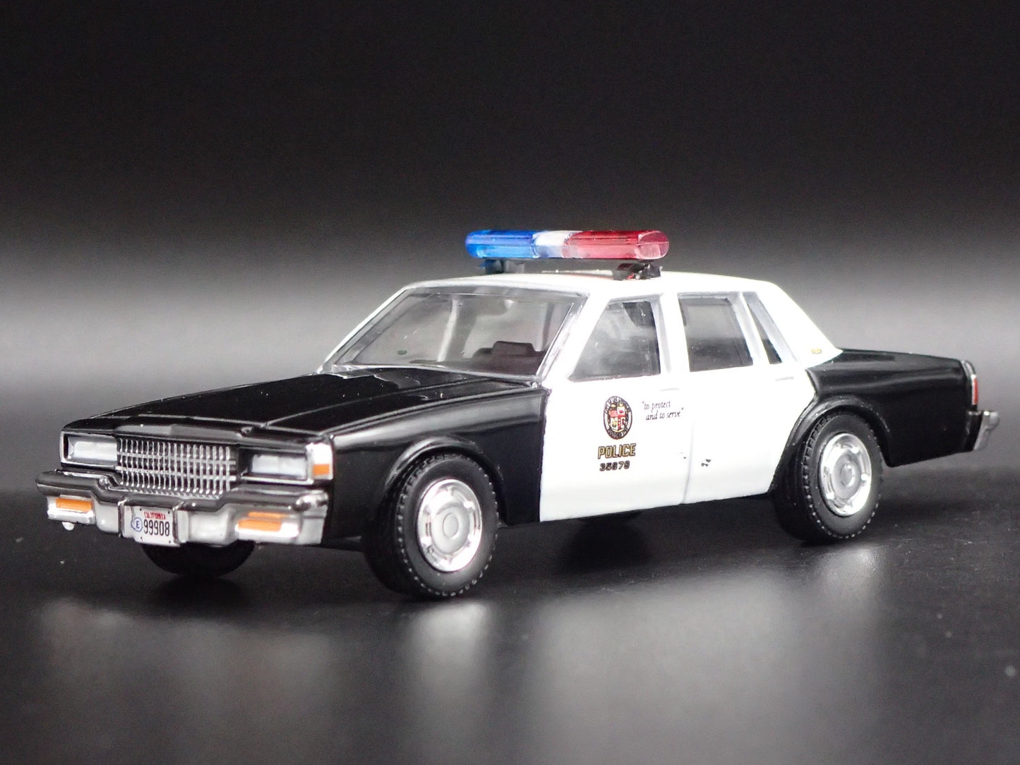 1987 87 CHEVY CHEVROLET CAPRICE LAPD, CA 1/64 SCALE DIORAMA DIECAST MODEL CAR