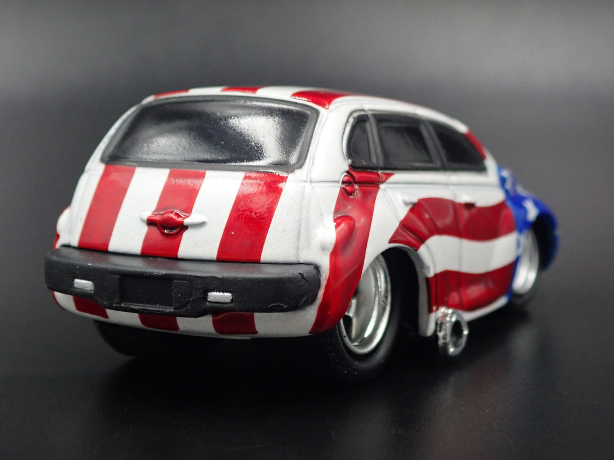 2001-2010 CHRYSLER PT CRUISER RARE 1:64 SCALE COLLECTIBLE DIECAST MODEL CAR-Burning Rubber Toy Company