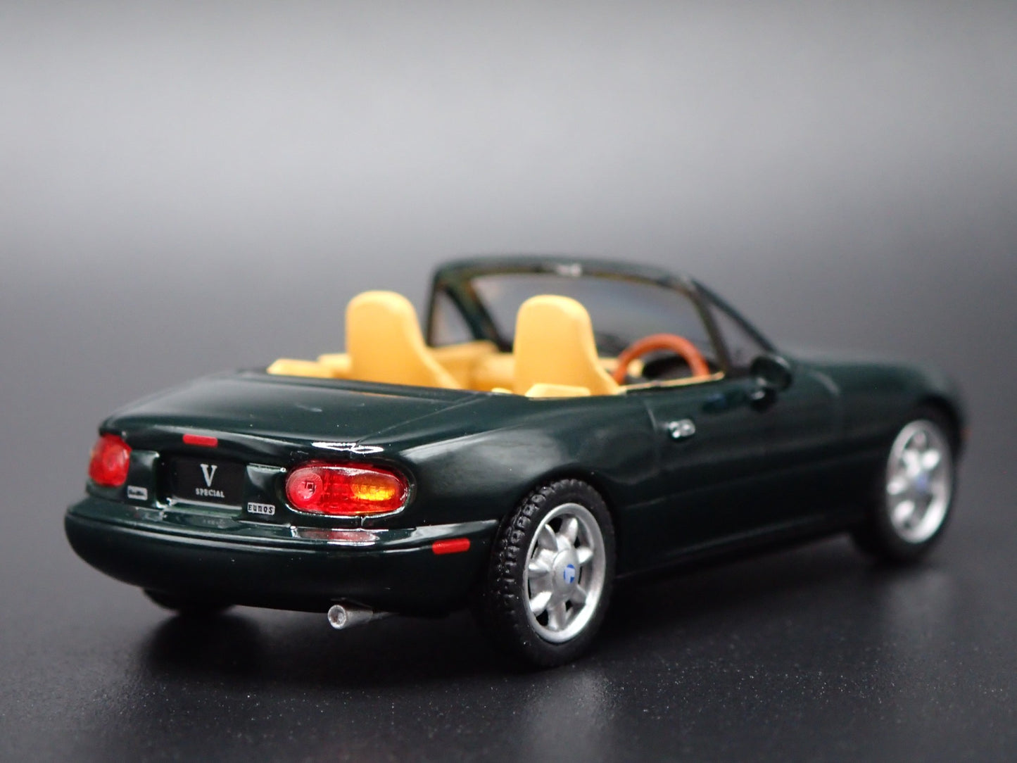 1989-1997 MAZDA MX5 MIATA CONVERTIBLE NA EUNOS ROADSTER 1:64 DIECAST MODEL CAR