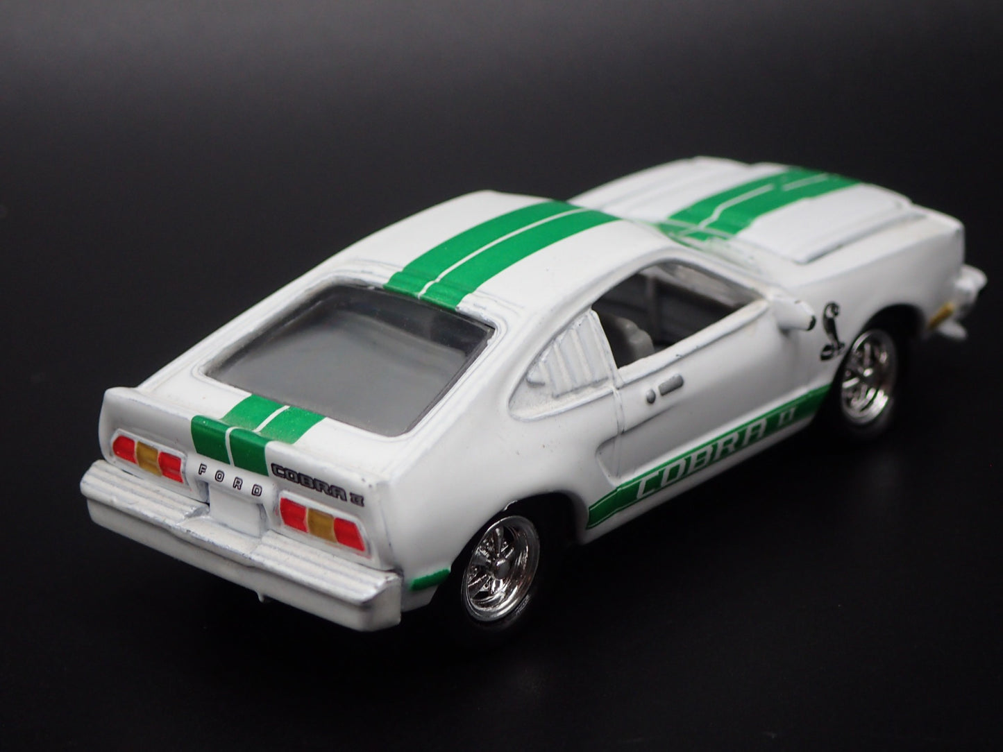 1976 76 FORD MUSTANG II KING COBRA II 1:64 SCALE COLLECTIBLE DIECAST MODEL CAR