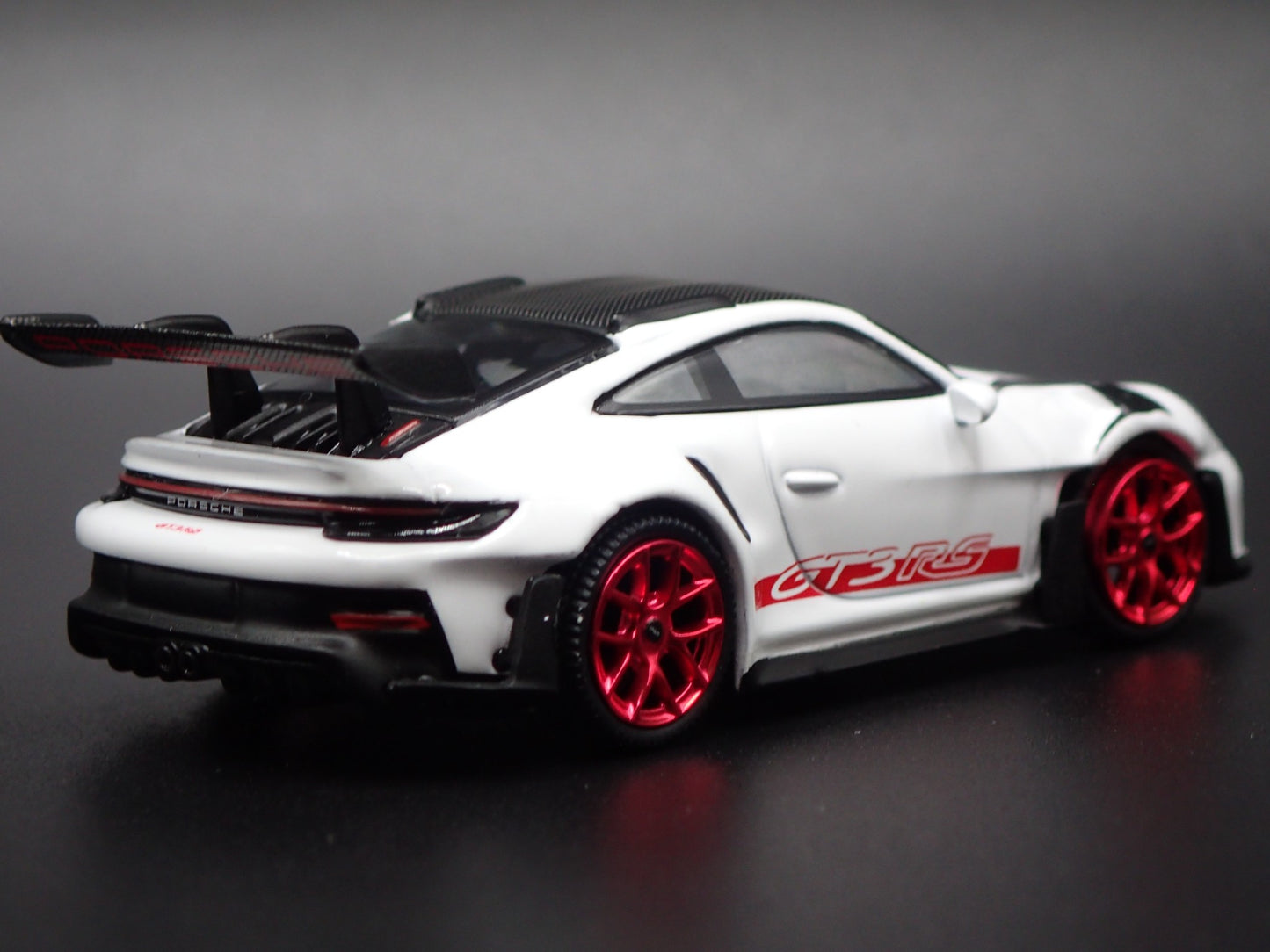2018-2025 PORSCHE 911 GT3 RS 992 WHITE 1:64 SCALE DIORAMA DIECAST MODEL CAR