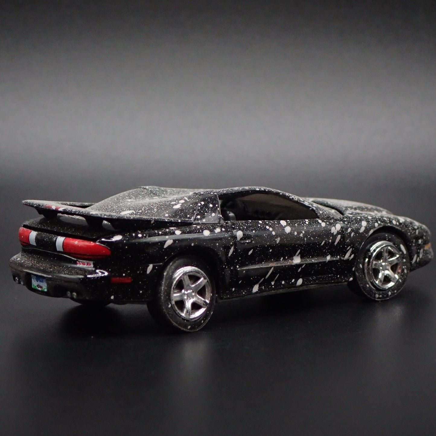 1997 97 PONTIAC FIREBIRD T/A TA ABANDONED JUNKYARD 1:64 SCALE DIECAST MODEL CAR