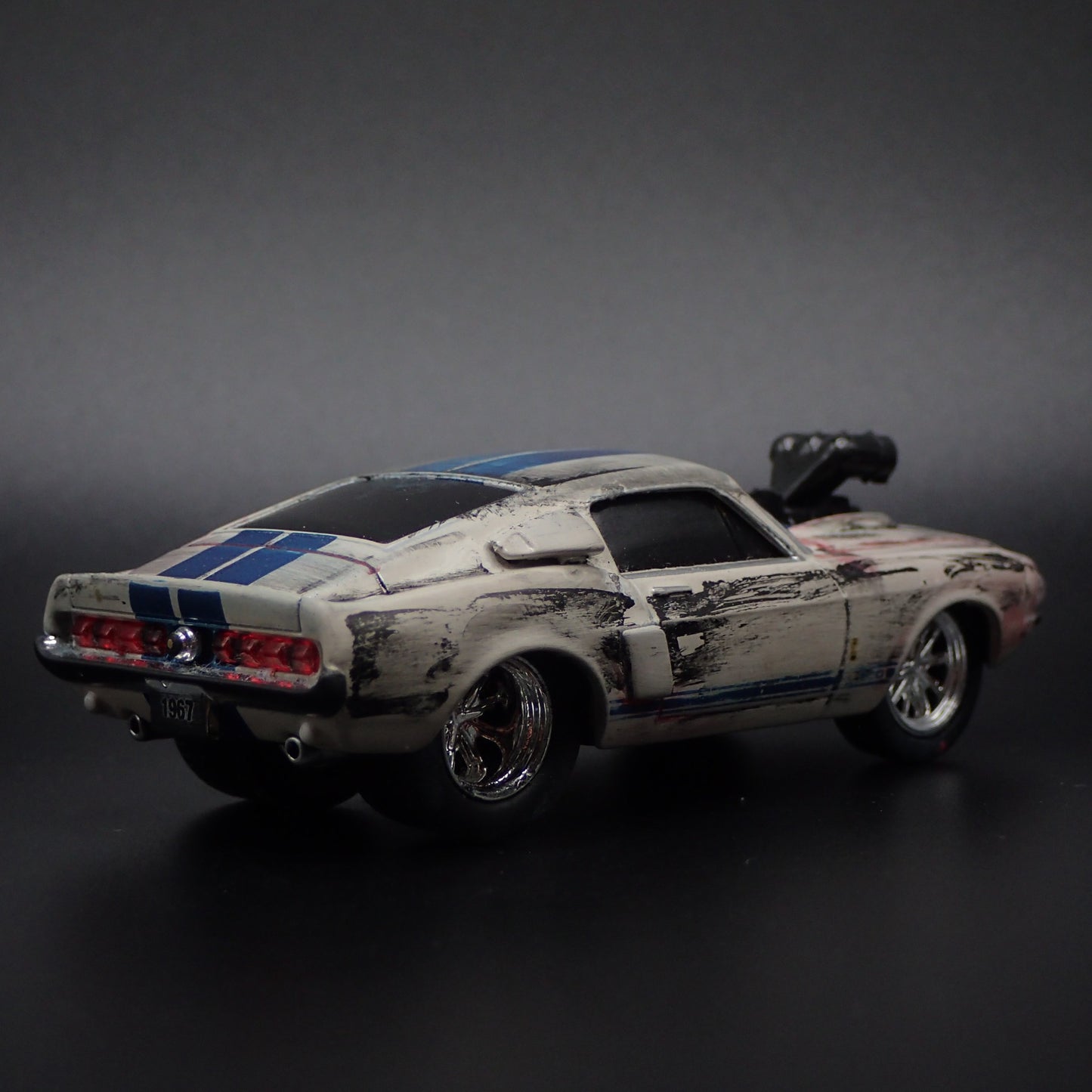 1967 FORD MUSTANG SHELBY GT500 FASTBACK BARN FIND 1:64 SCALE DIECAST MODEL CAR