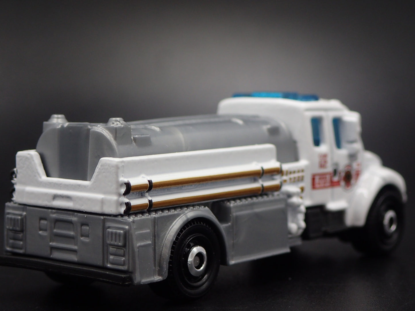 FREIGHTLINER M2 106 FIRE TRUCK AURORA FIRE DEPT 1:64 MB SCALE DIECAST MODEL CAR