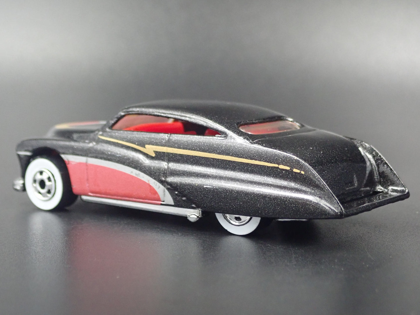 1951 51 MERC MERCURY PURPLE PASSION BLACK 1:64 SCALE DIORAMA DIECAST MODEL CAR