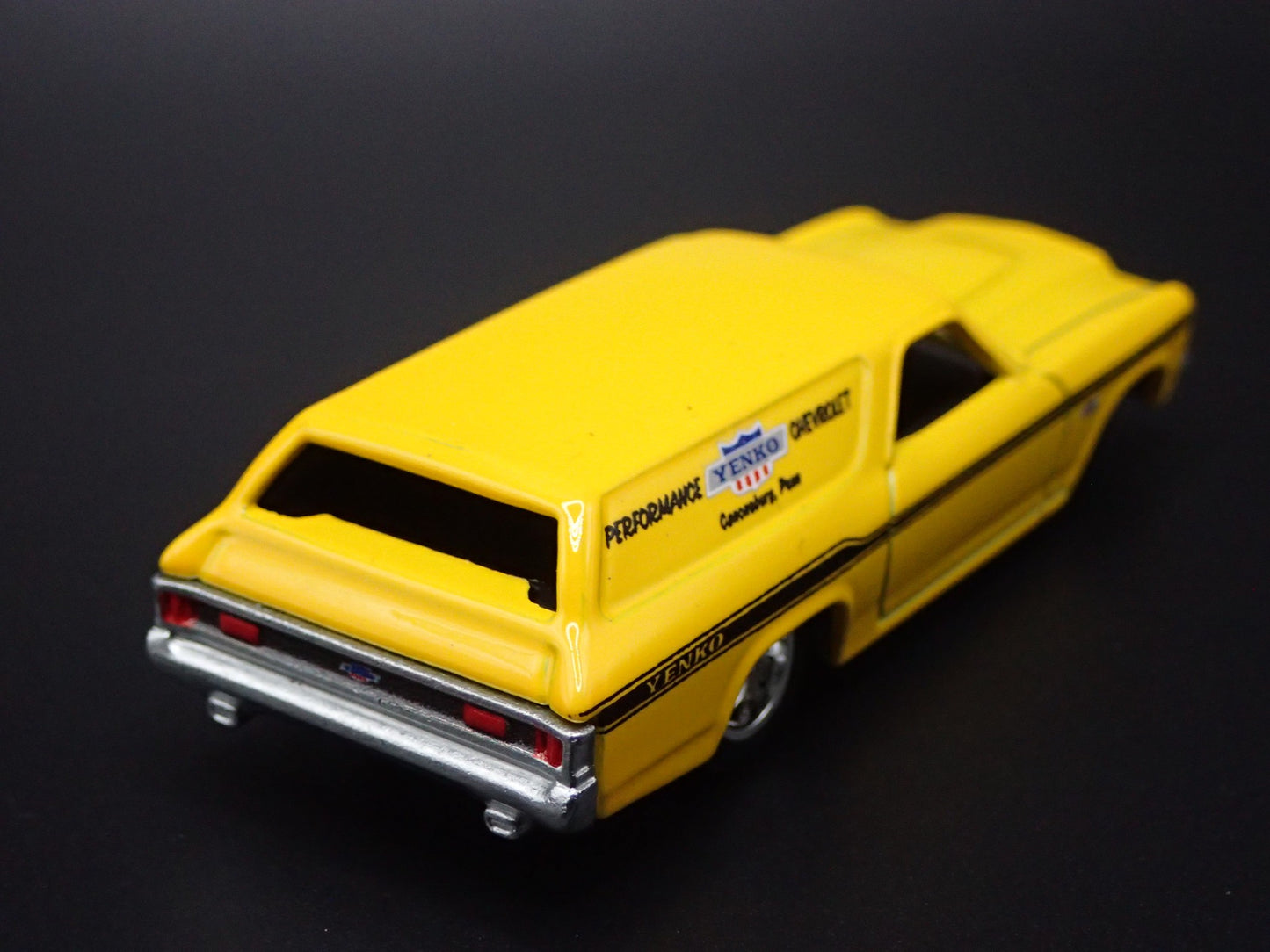 1970 70 CHEVY CHEVROLET CHEVELLE SS STATION WAGON 1:64 SCALE DIECAST MODEL CAR