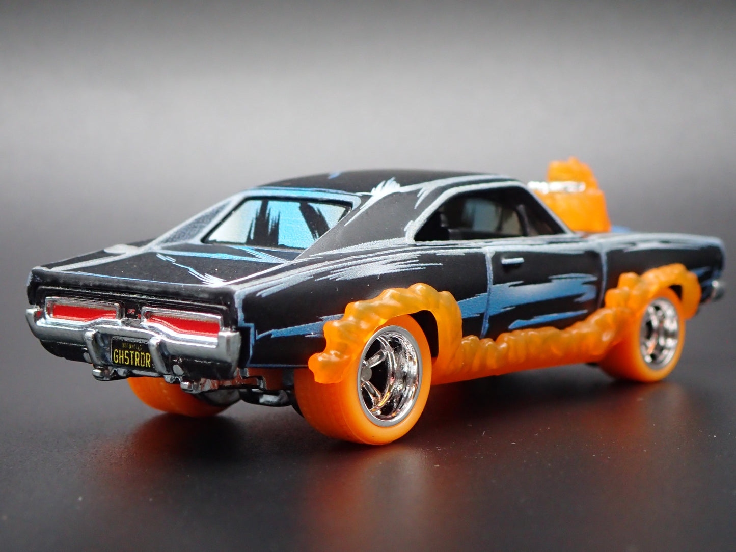 1969 69 DODGE CHARGER RT GHOST RIDER BLACK 1:64 SCALE DIORAMA DIECAST MODEL CAR