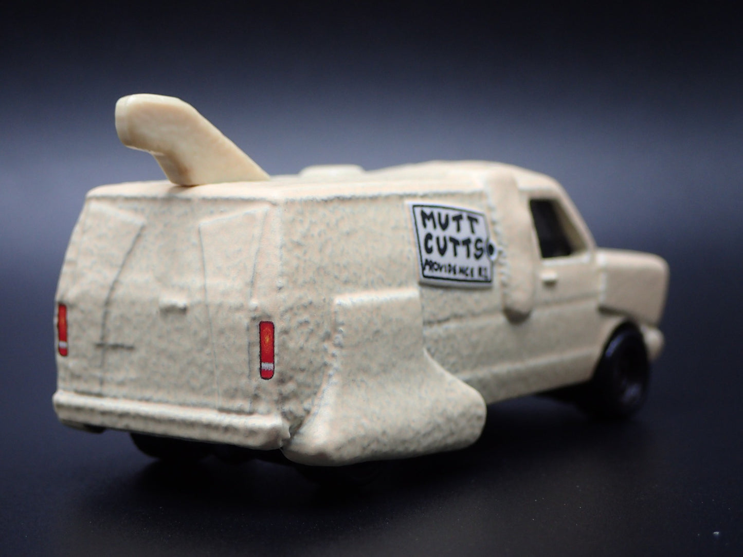 1993 93 FORD ECONOLINE MUTT CUTTS VAN DUMB & DUMBER 1:64 SCALE DIECAST MODEL CAR