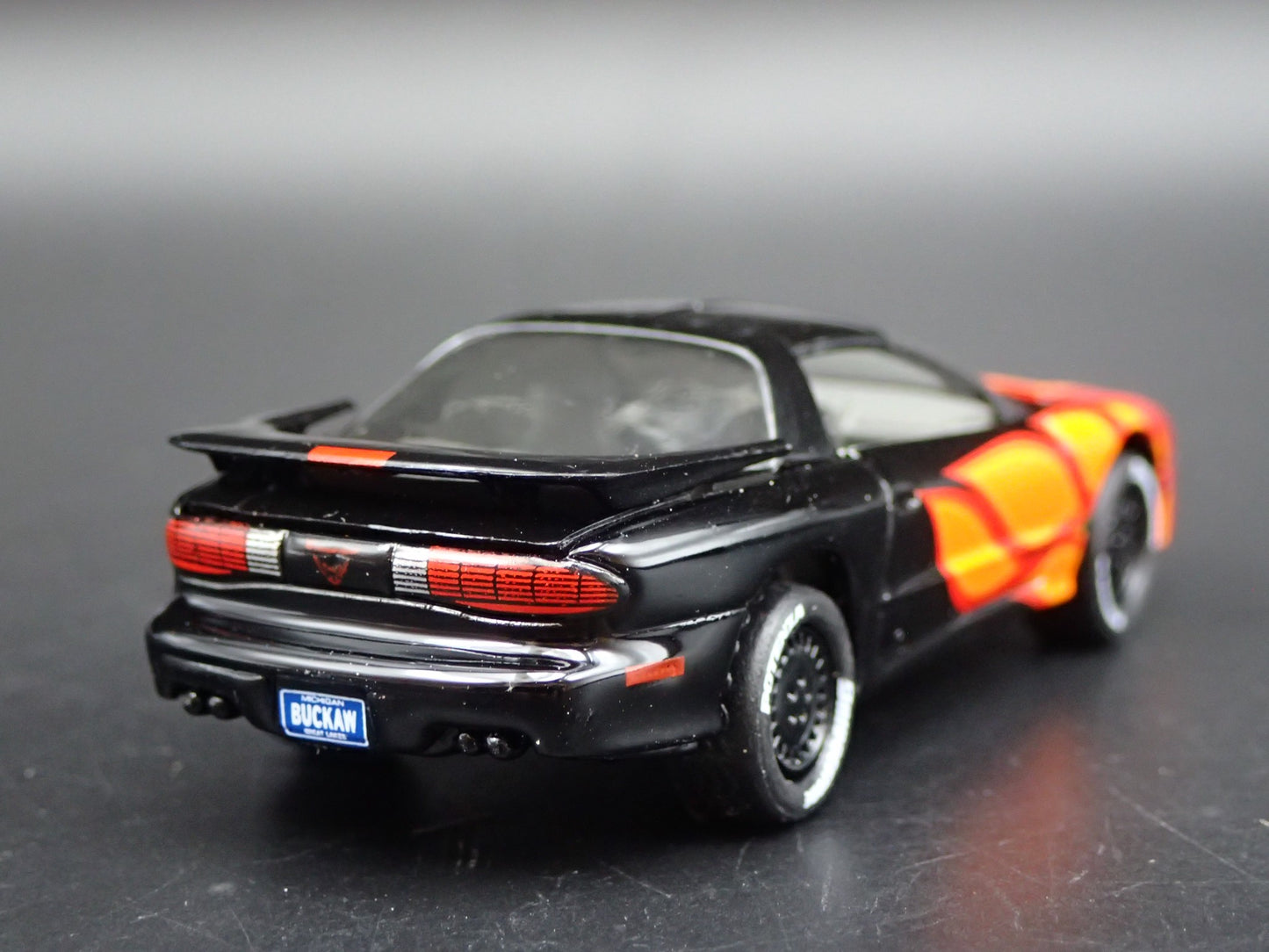 1993 93 PONTIAC FIREBIRD TRANS AM T/A 1/64 SCALE COLLECTIBLE DIECAST MODEL CAR