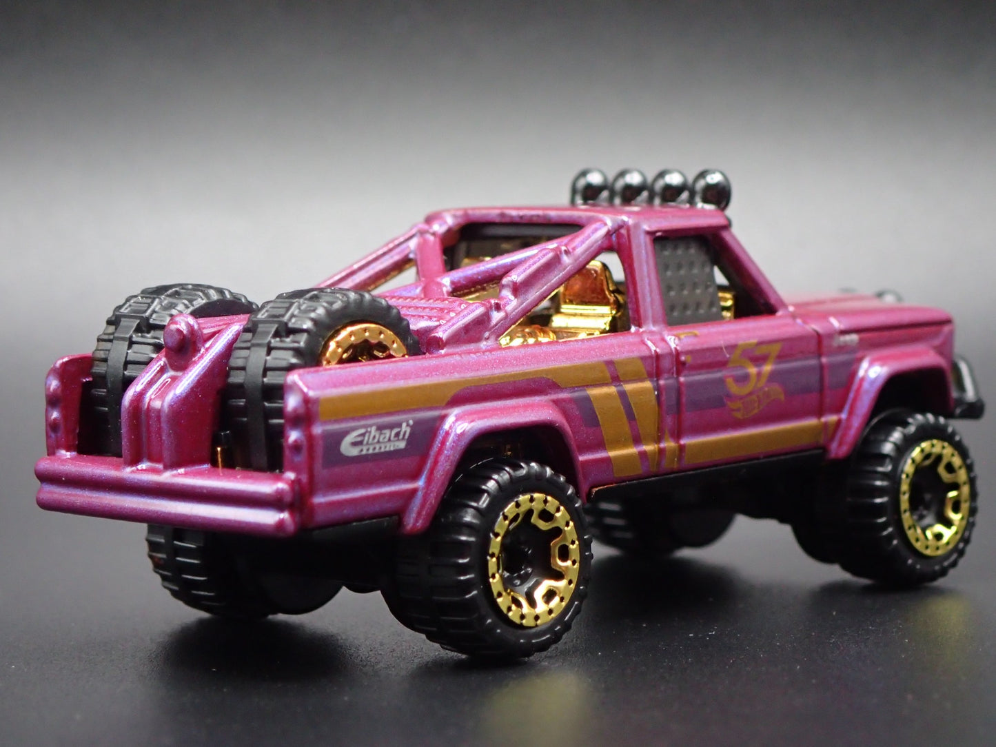 1971-1988 JEEP PICKUP TRUCK J10 57TH 1:64 SCALE COLLECTIBLE DIECAST MODEL CAR