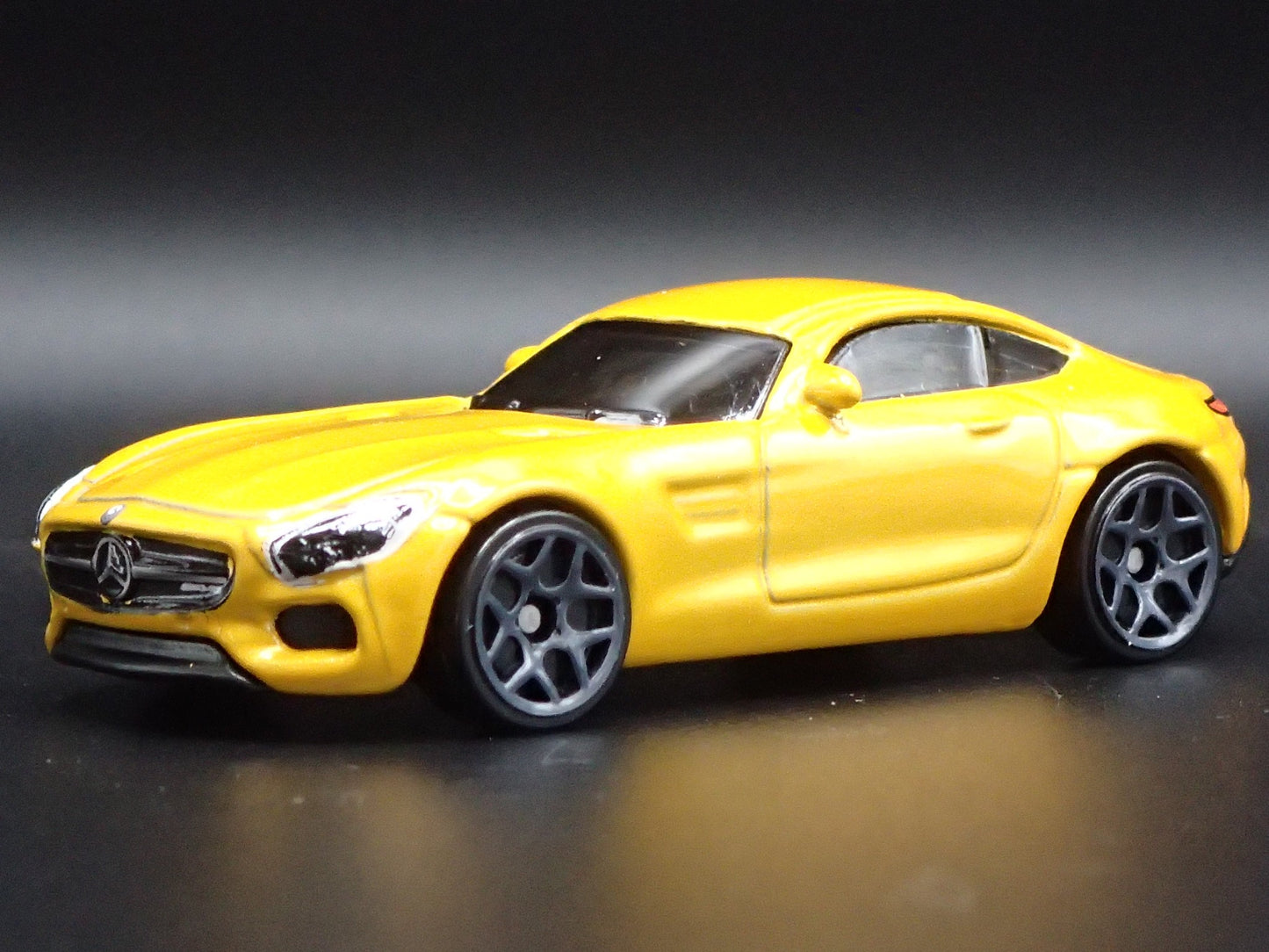2015-2021 MERCEDES-BENZ AMG GT YELLOW 1:64 SCALE COLLECTIBLE DIECAST MODEL CAR