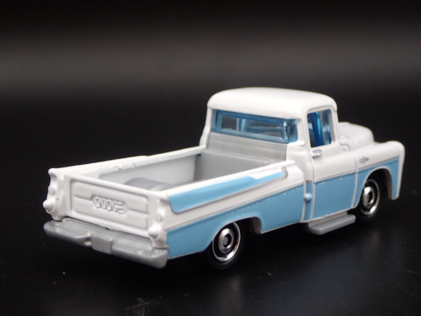 1957 57 DODGE SWEPTSIDE PICKUP TRUCK RARE 1/64 SCALE DIORAMA DIECAST MODEL CAR