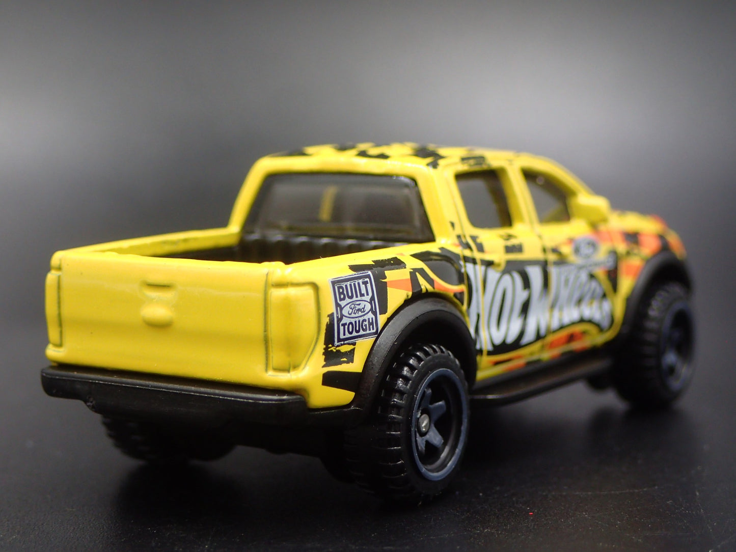 2017-2020 FORD RANGER RAPTOR PICKUP TRUCK 1/64 SCALE DIORAMA DIECAST MODEL CAR