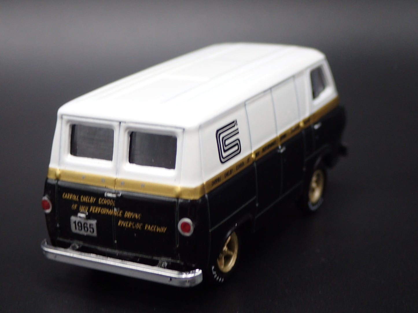 1965 65 FORD ECONOLINE DELIVERY VAN SHELBY COBRA 1:64 SCALE DIECAST MODEL CAR