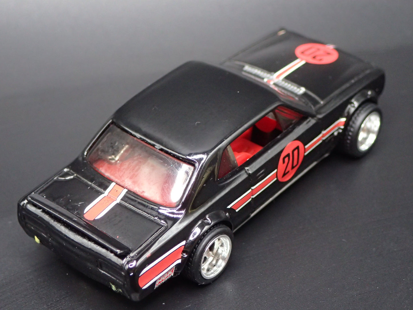 1968-1972 NISSAN SKYLINE HT 2000 GTX BLACK 1:64 SCALE DIORAMA DIECAST MODEL CAR