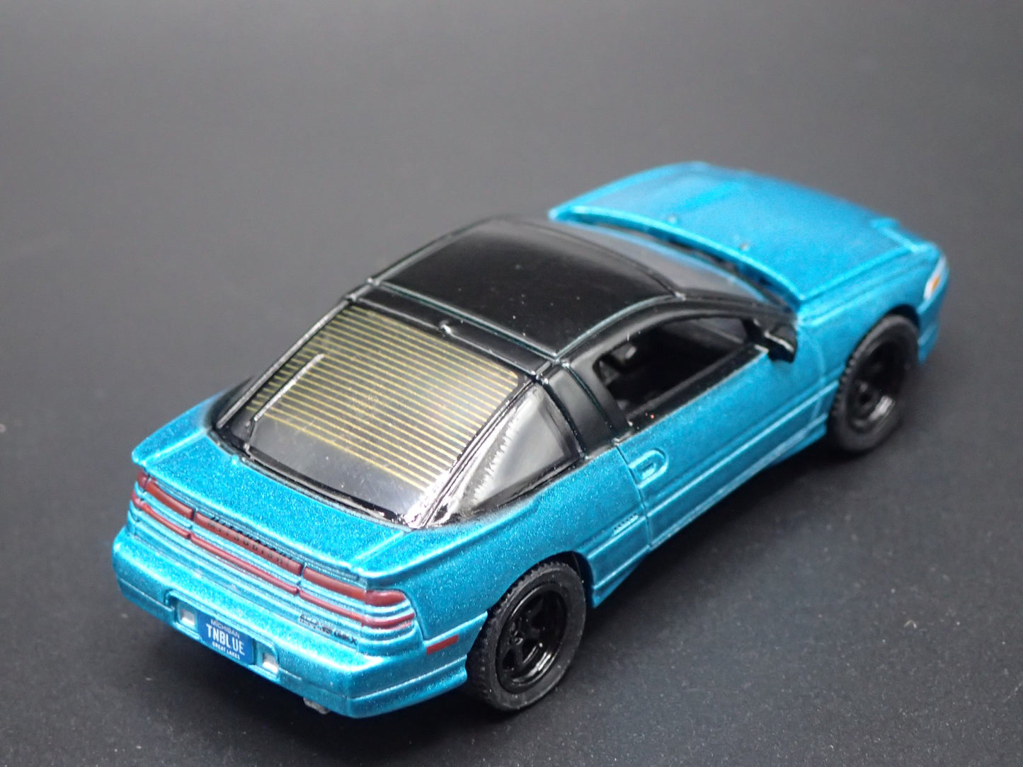 1990-1994 MITSUBISHI ECLIPSE GSX 1:64 SCALE DISPLAY DIORAMA DIECAST MODEL CAR