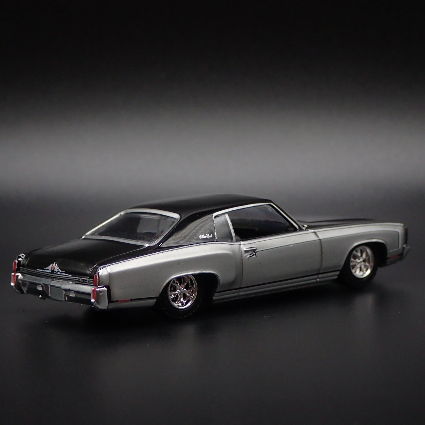 1972 72 CHEVY CHEVROLET MONTE CARLO BLACK 1:64 SCALE DIORAMA DIECAST MODEL CAR