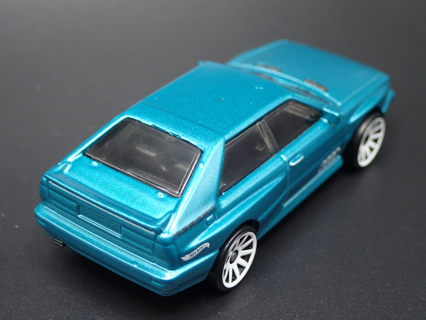 1980-1991 AUDI SPORT QUATTRO GREEN 1:64 SCALE COLLECTIBLE DIECAST MODEL CAR