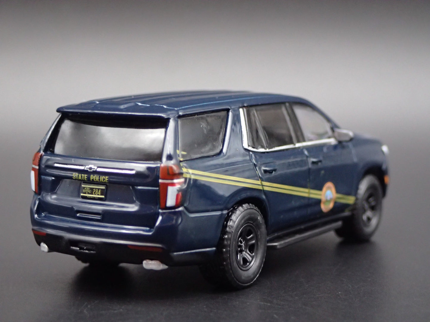 2021 CHEVROLET TAHOE PPV WEST VIRGINIA STATE POLICE 1:64 SCALE DIECAST MODEL CAR