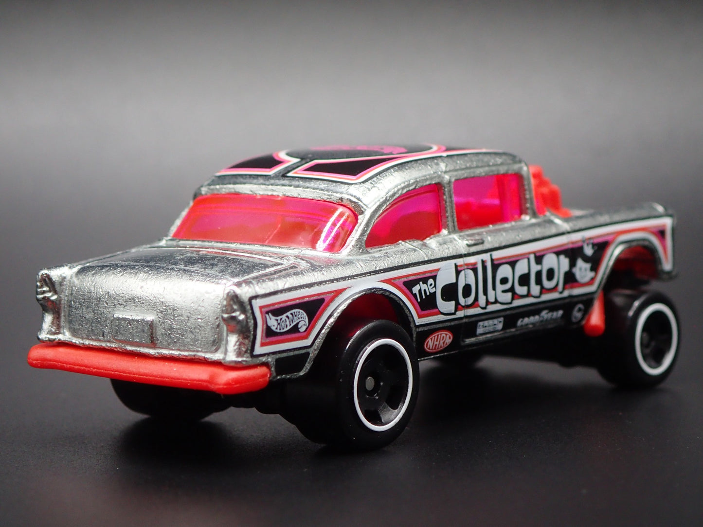 1955 55 CHEVY CHEVROLET BEL AIR GASSER NHRA 1:64 SCALE DIORAMA DIECAST MODEL CAR