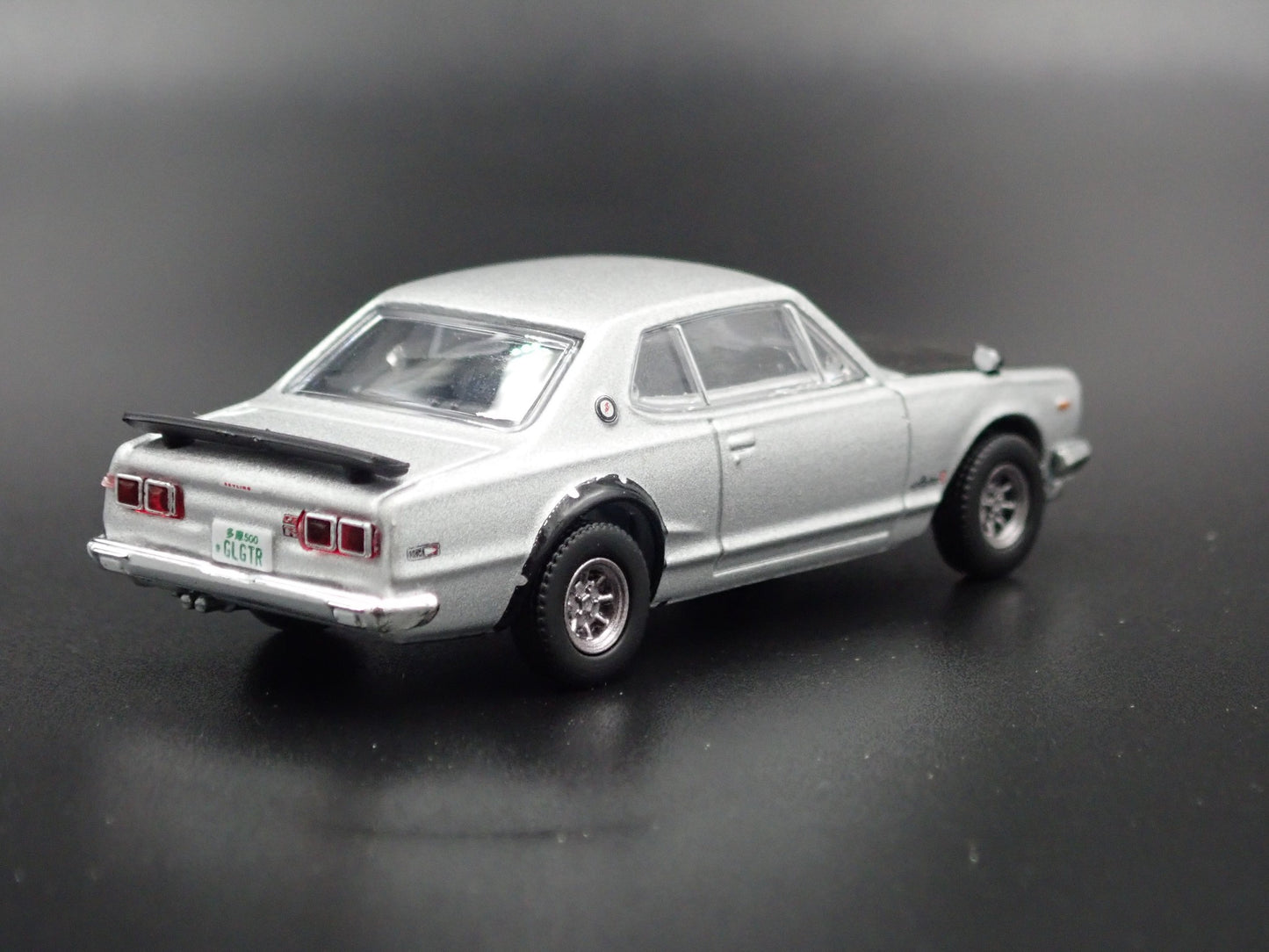 1972 72 NISSAN SKYLINE 2000 GTR 1:64 SCALE COLLECTIBLE DIORAMA DIECAST MODEL CAR
